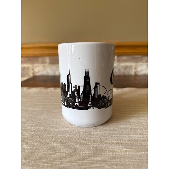 Hallmark Chicago Skyline White Ceramic Mug - Picture 2 of 14